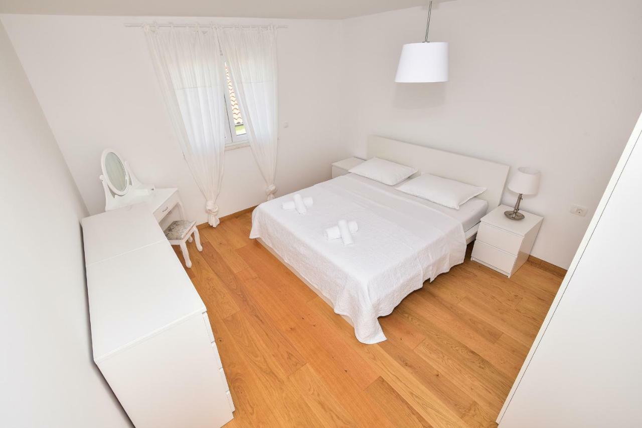 Apartment Ricca Seaview Makarska Exterior photo